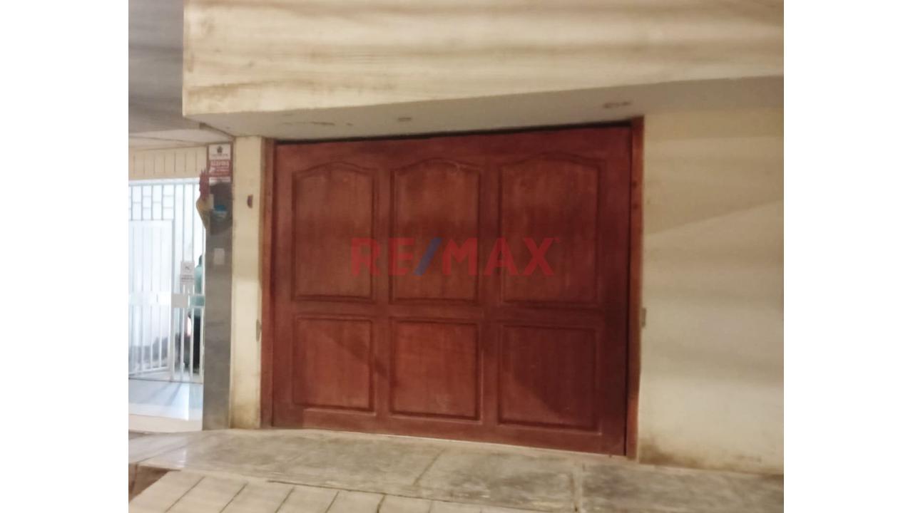 Alquiler Del Local Comercial En Excelente Ubicacion! - 4