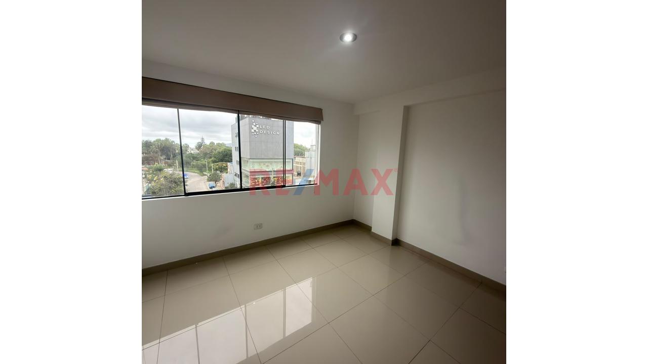 Venta De Departamento En Miraflores (A Una Cuadra Del Ovalo Higuereta) — foto 5