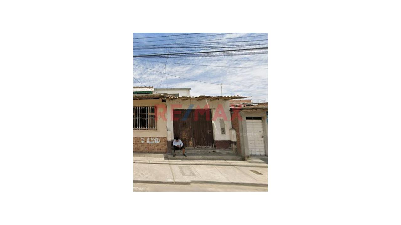 Vendo Terreno En Avenida Progreso Castilla Nro 337 - A Tres Cuadra Del  Aeropuerto — foto 2