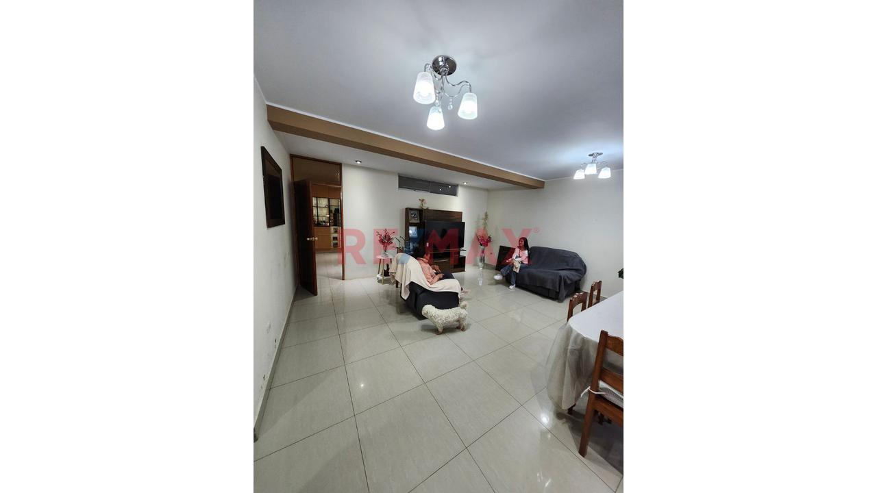 Hermosa Casa En Alquiler — foto 3