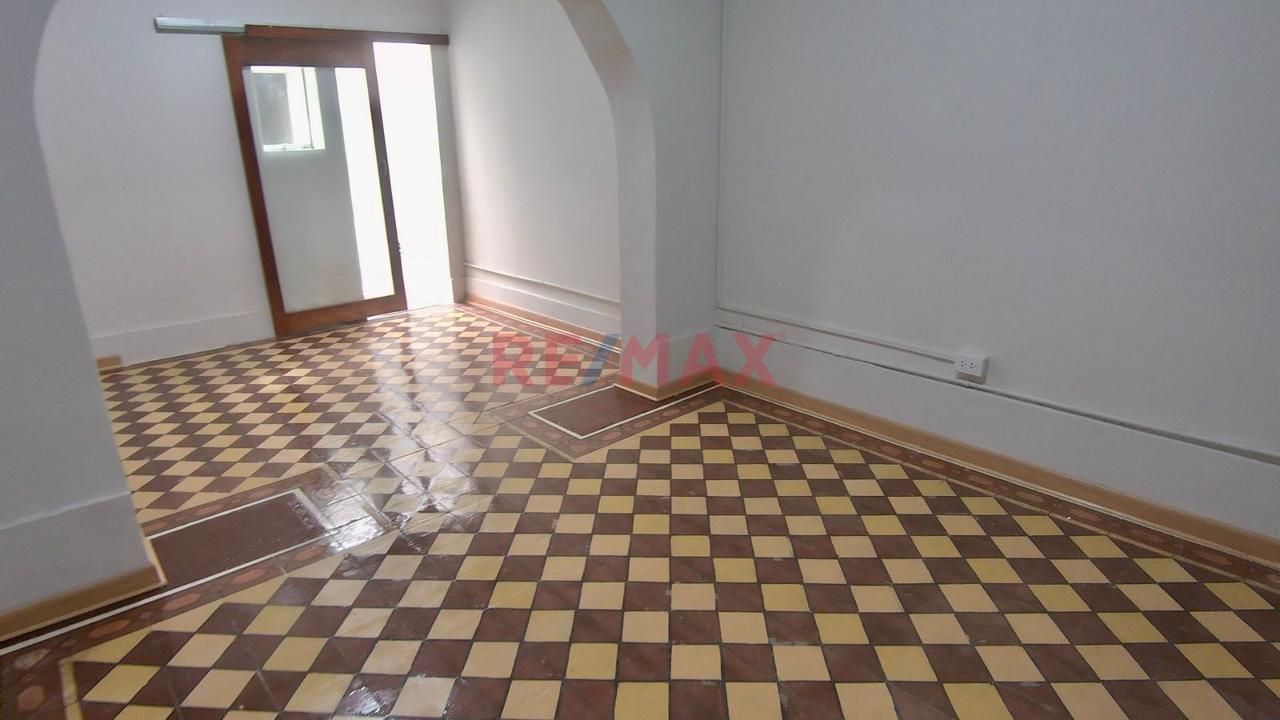 Encantadora Casita Barranquina Remodelada | 2 Dormitorios | A 2 Cuadras De Utec — foto 3