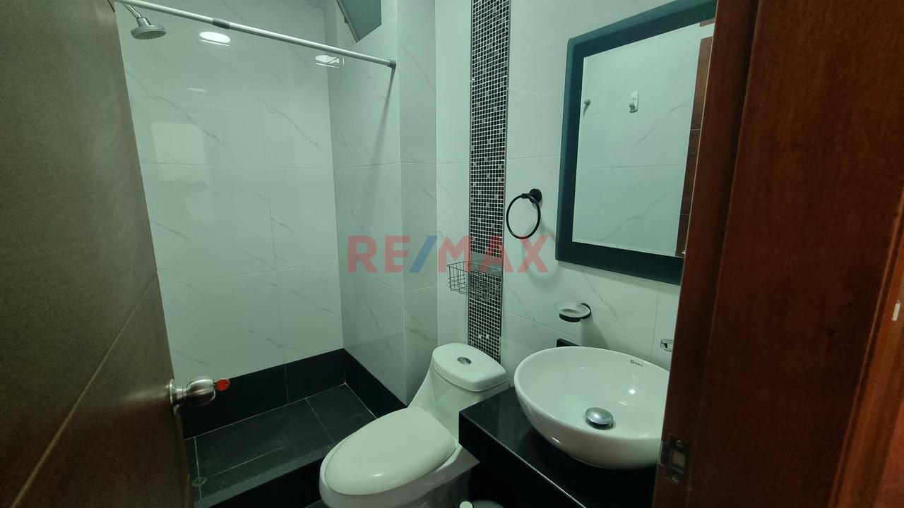 Moderno Departamento En Urb Barrio Medico, Cerca De Todo !!!, 02 Dorm, Cochera, Comodidad, Accesibilidad, Y Vista — foto 11