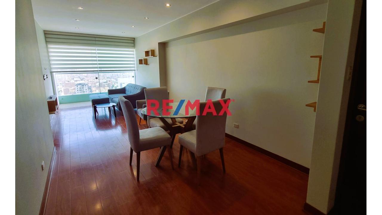 Moderno Departamento En Urb Barrio Medico, Cerca De Todo !!!, 02 Dorm, Cochera, Comodidad, Accesibilidad, Y Vista