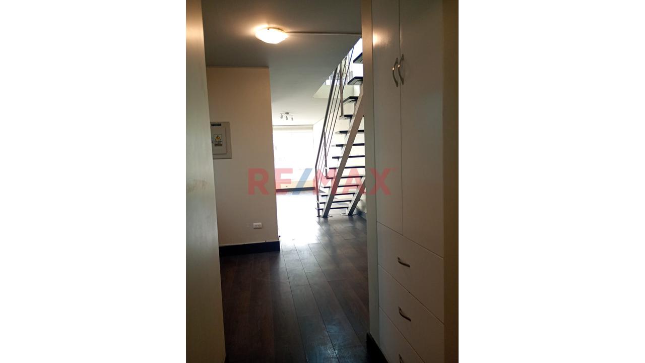 Se Alquila Duplex Con Estacionamiento Y Aires - 9
