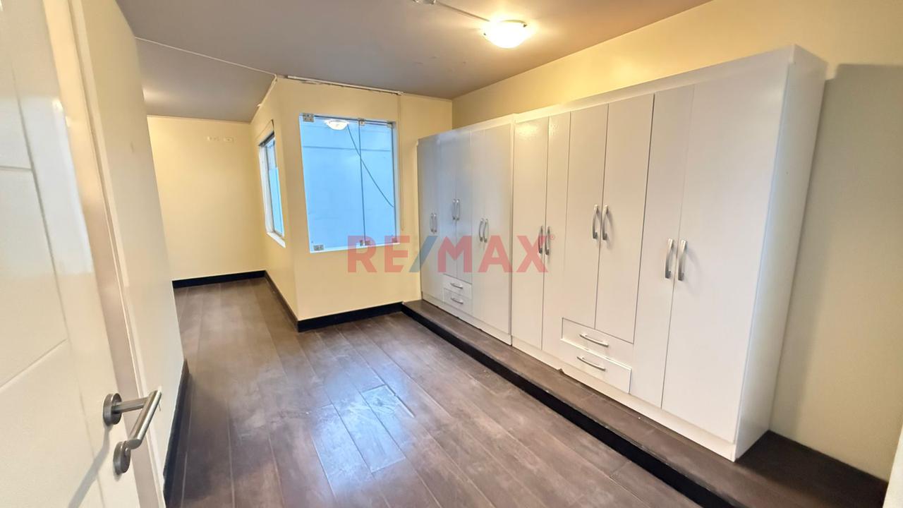 Se Alquila Duplex Con Estacionamiento Y Aires - 15