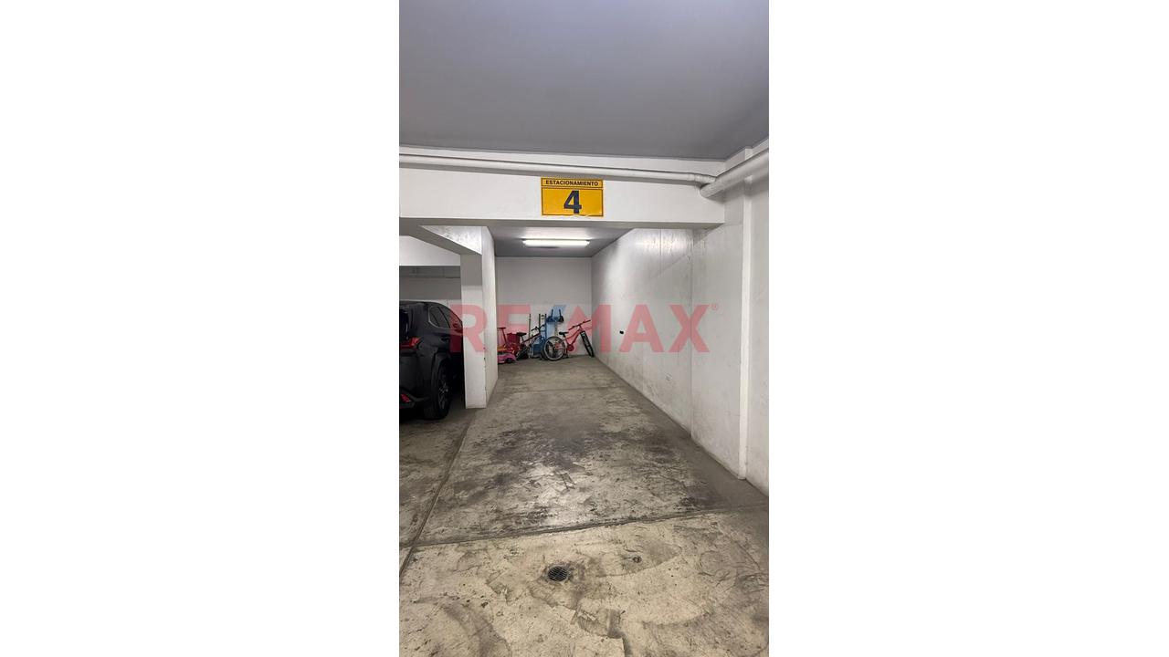 Se Alquila Duplex Con Estacionamiento Y Aires - 16