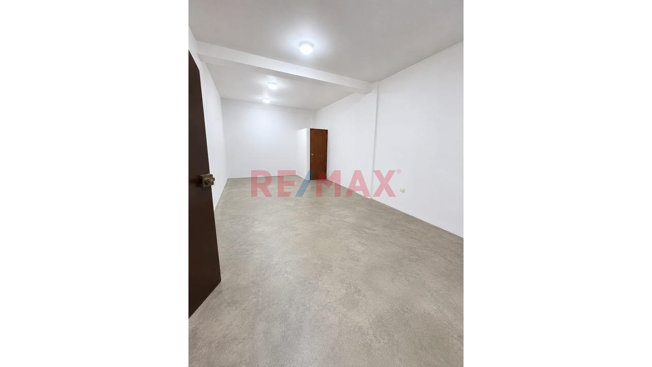 San Martin De Porres -  Local Comercial 39M2  -  Alquiler En Primer Piso Cuadrante De La Av Canta Callao Y Av. Tantamayo — foto 9
