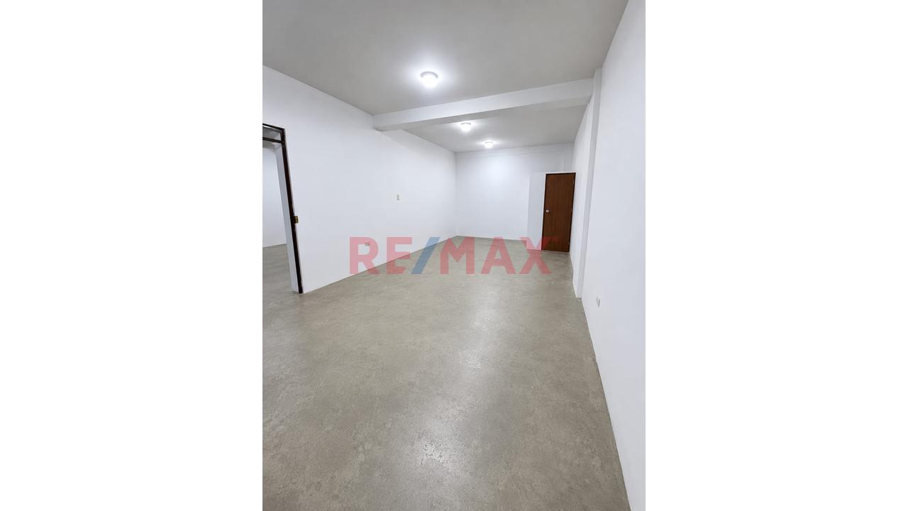 San Martin De Porres -  Local Comercial 39M2  -  Alquiler En Primer Piso Cuadrante De La Av Canta Callao Y Av. Tantamayo — foto 7