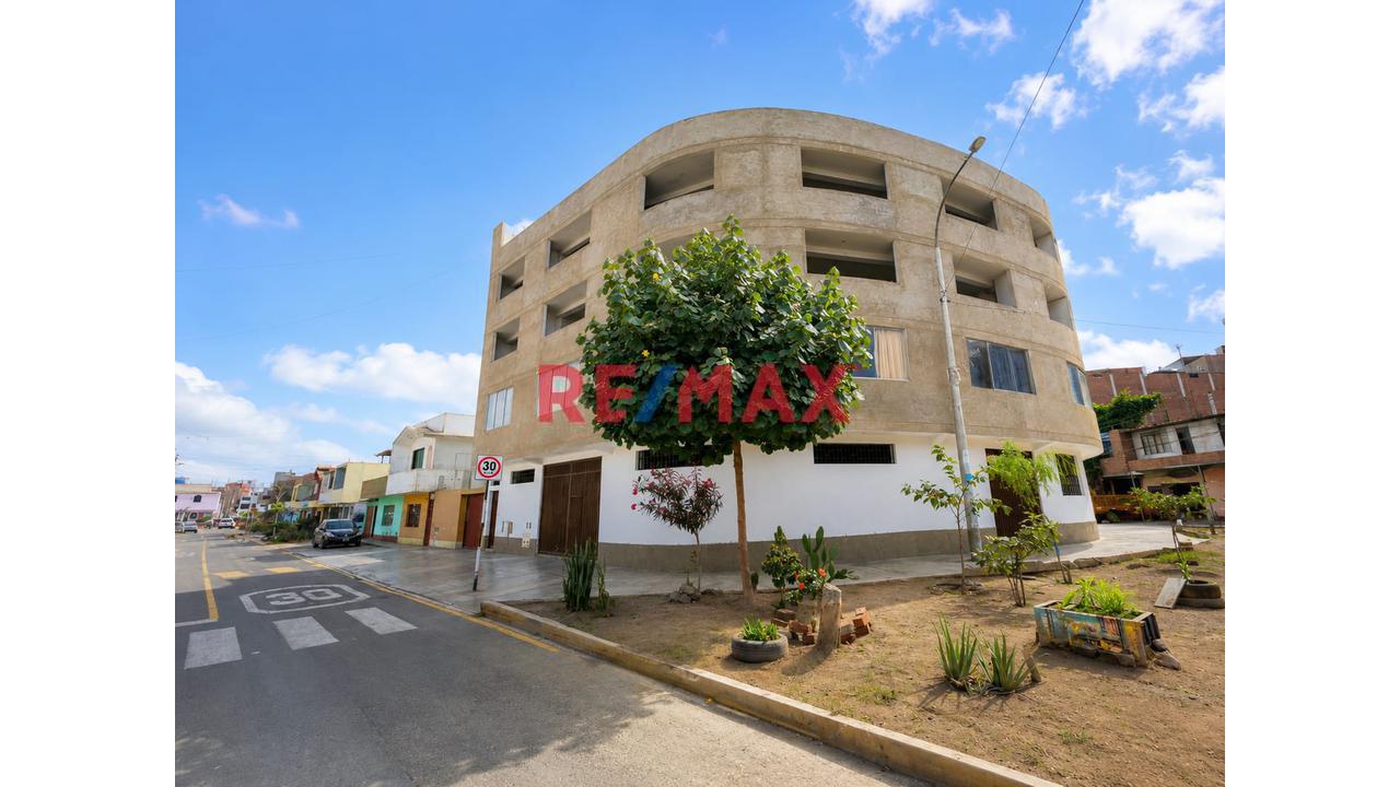 San Martin De Porres - Local Comercial 39M2 - Alquiler En Primer Piso Cuadrante De La Av Canta Callao Y Av. Tantamayo