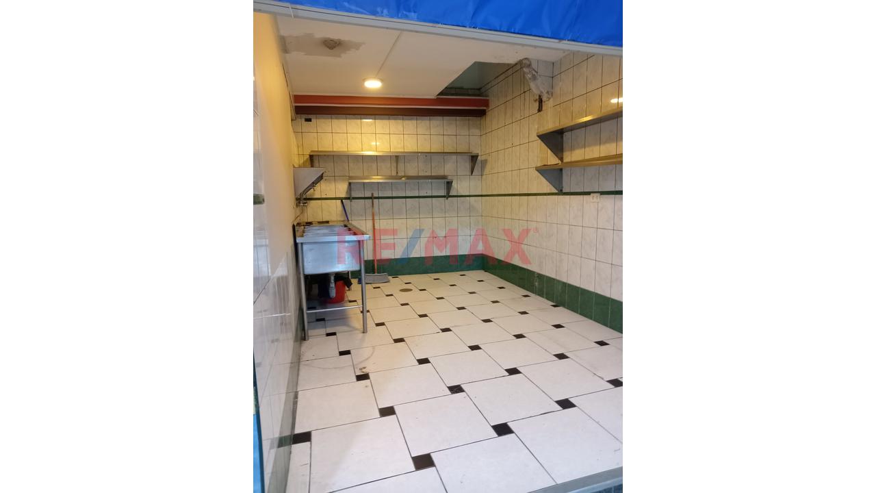 Local Comercial En Venta - 16