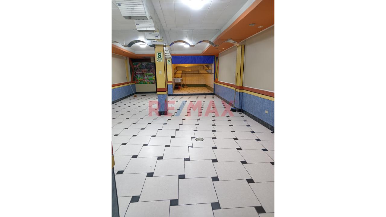 Local Comercial En Venta - 11