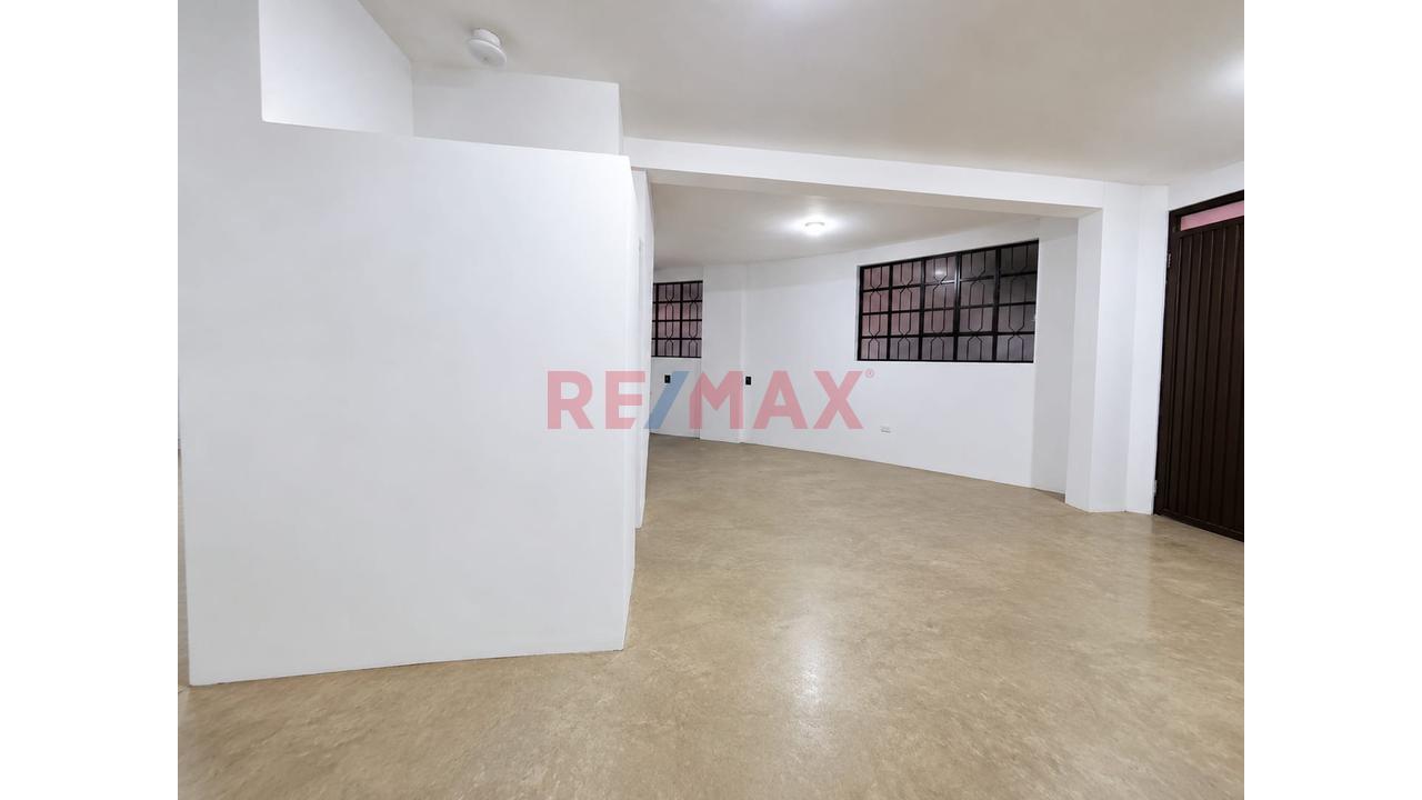 San Martin De Porres - Local Comercial 59  M2 - Alquiler  En Primer Piso  Cuadrante De La Av Canta Callao Y Av. Tantamayo — foto 12
