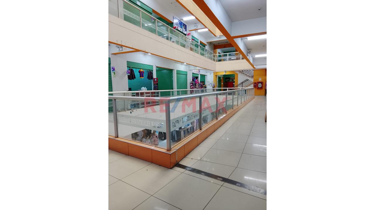 Stand En Venta En Galerias " Industriales Wanka" - 9
