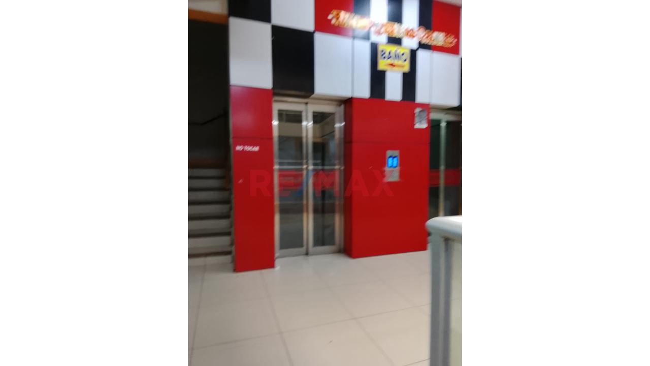 Stand En Venta En Galerias " Industriales Wanka" - 3