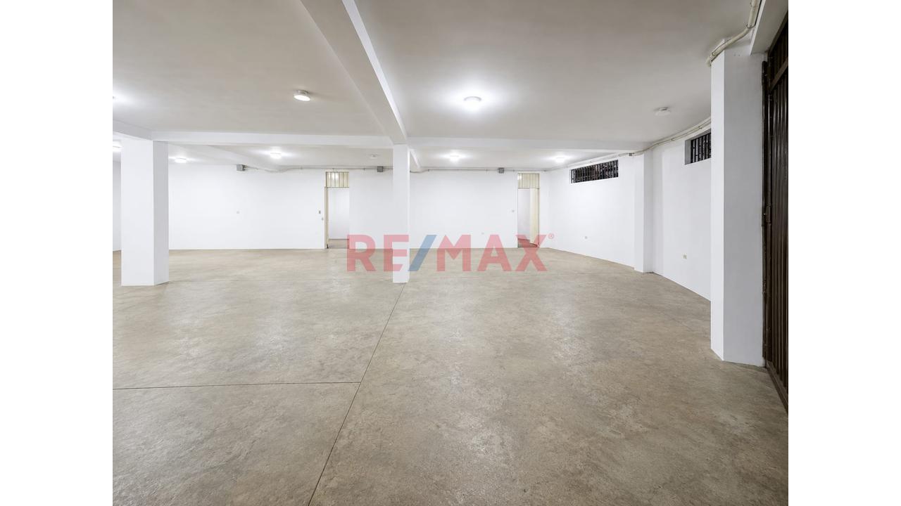 San Martin De Porres - Local Comercial  De 205 M2 - Alquiler En Primer Piso Cuadrante De La Av Canta Callao Y Av. Tantamayo — foto 14