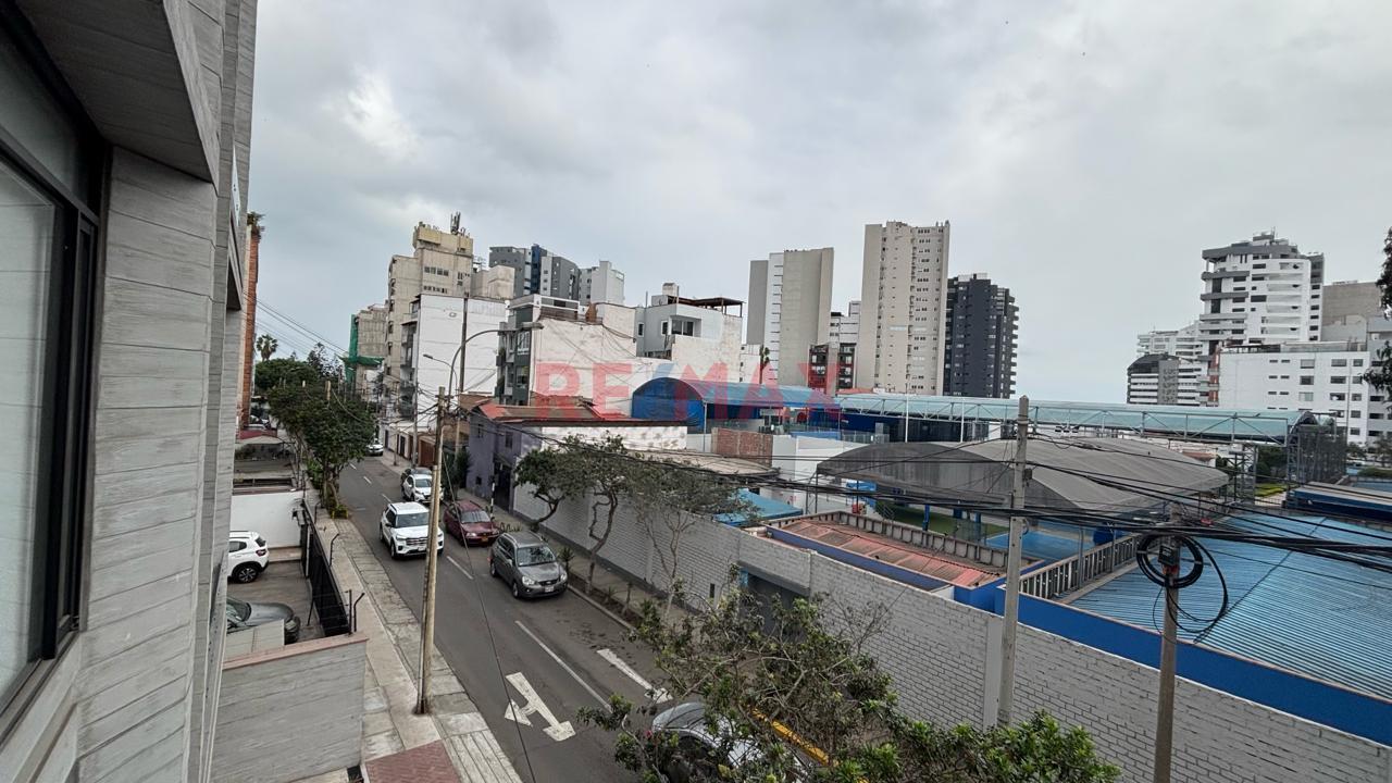 Vendo Departamento De Estreno  En Miraflores - Ramón Zavala — foto 15