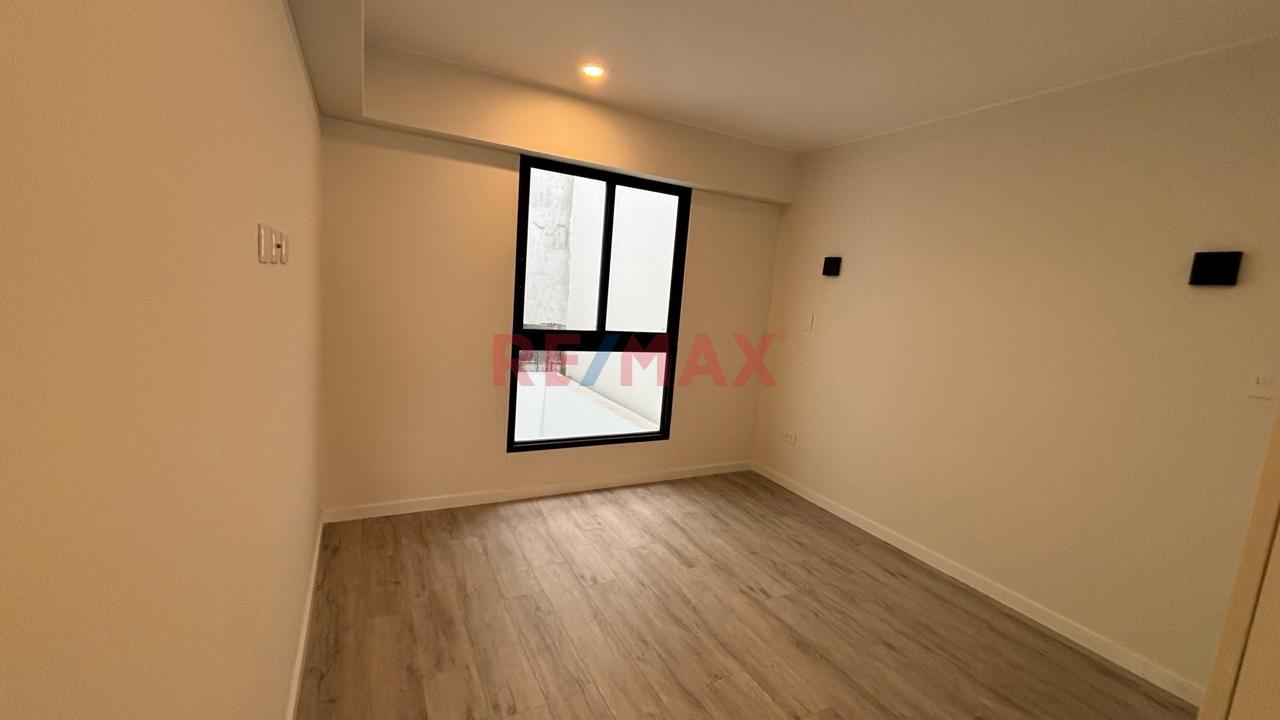 Vendo Departamento De Estreno Con Balcón En Miraflores - Ramón Zavala — foto 9