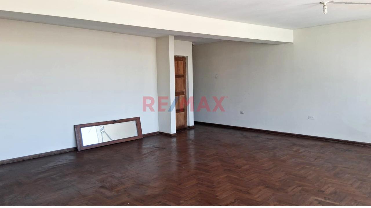 Venta De Oficina Barata En Jr San Martin Centro De Trujillo - 5