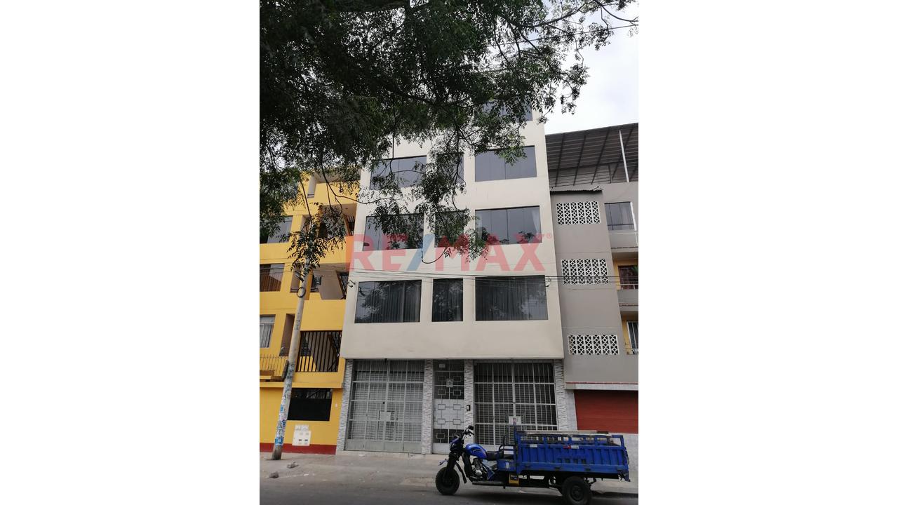 Edificio Completo Para Empresas En Lima Norte – A Media Cuadra De Panamericana Norte — foto 12