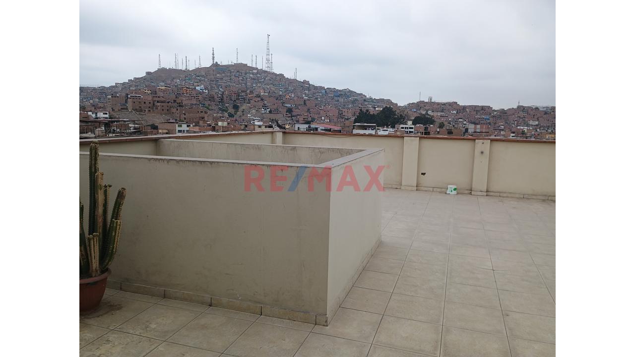 Edificio Completo Para Empresas En Lima Norte – A Media Cuadra De Panamericana Norte — foto 2