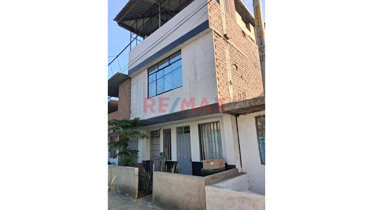 Se Vende Casa En Villa Marina - 1