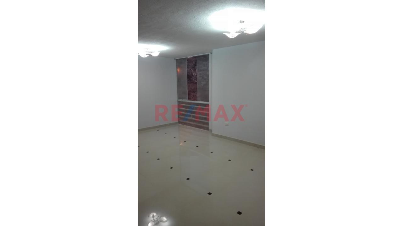Venta De Departamento En Bellavista-Miraflores Ideal Para Que Vivas Tranquilo Y Seguro - 3
