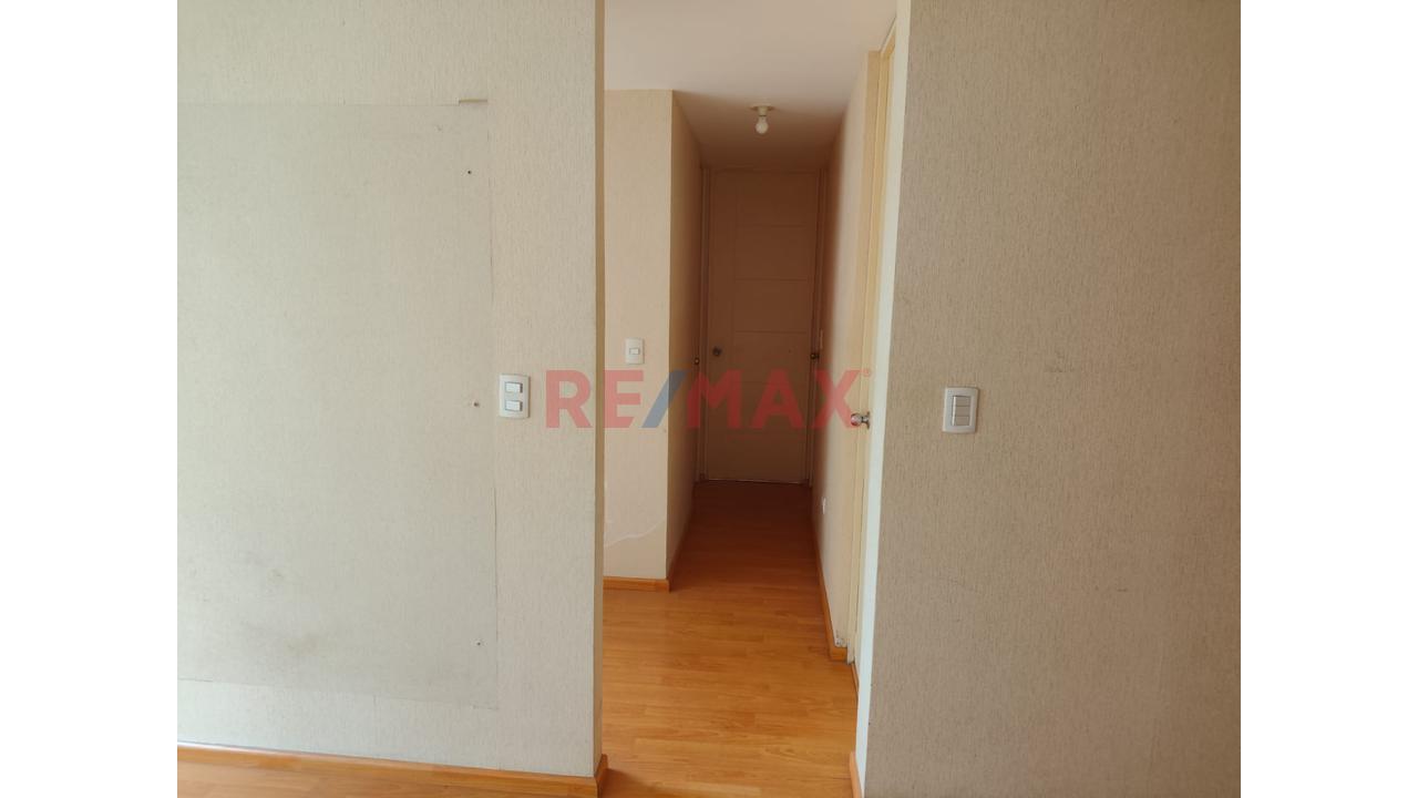 Venta De Lindo Departamento Con Cochera En San Diego Smp — foto 2