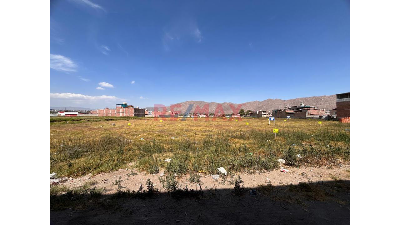 Se Vende Terreo Urbano En "La Planicie De Lara" En Socabaya
