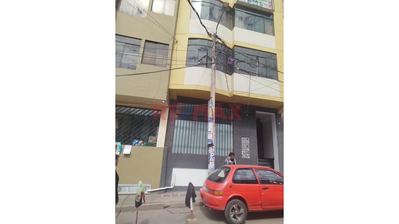 Alquiler De Departamento Amoblado Urb Huancaro Santiago - 1