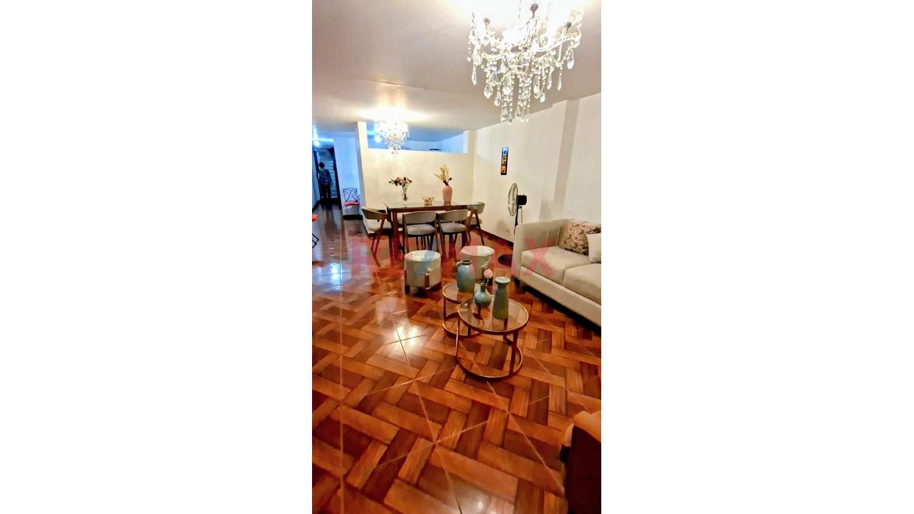 Venta De Departamento Dúplex Con Muy Buena Ubicación En Comas - 6