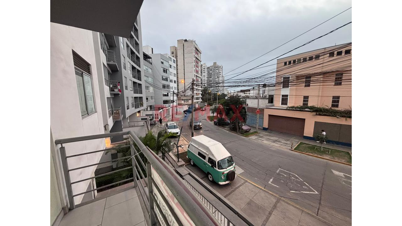 Oportunidad Dpto. En Venta En Barrio Medico Surquillo — foto 2