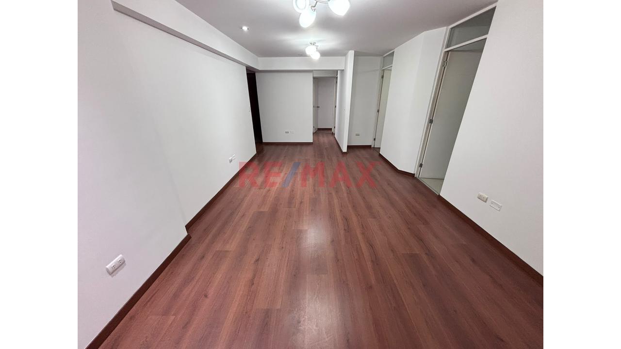 Oportunidad Dpto. En Venta En Barrio Medico Surquillo — foto 5