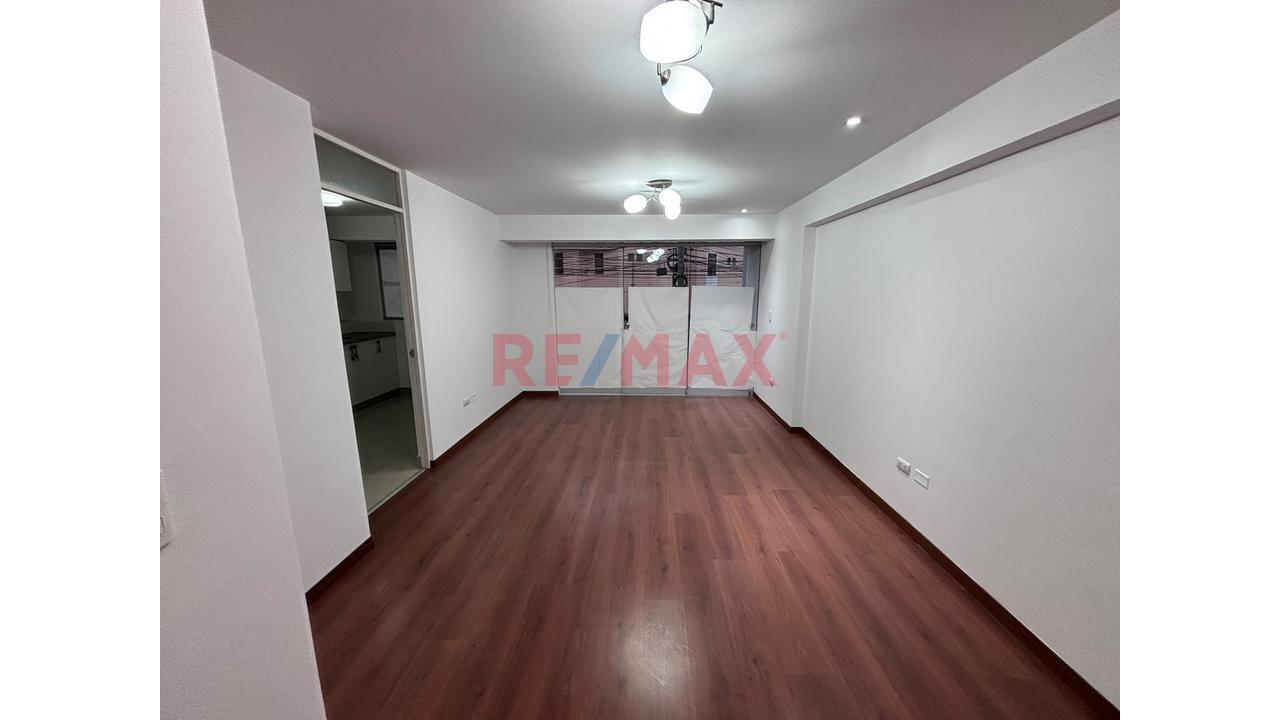 Oportunidad Dpto. En Venta En Barrio Medico Surquillo — foto 6
