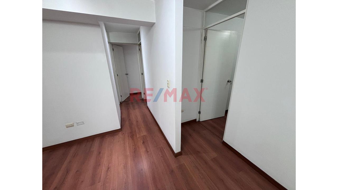 Oportunidad Dpto. En Venta En Barrio Medico Surquillo — foto 12