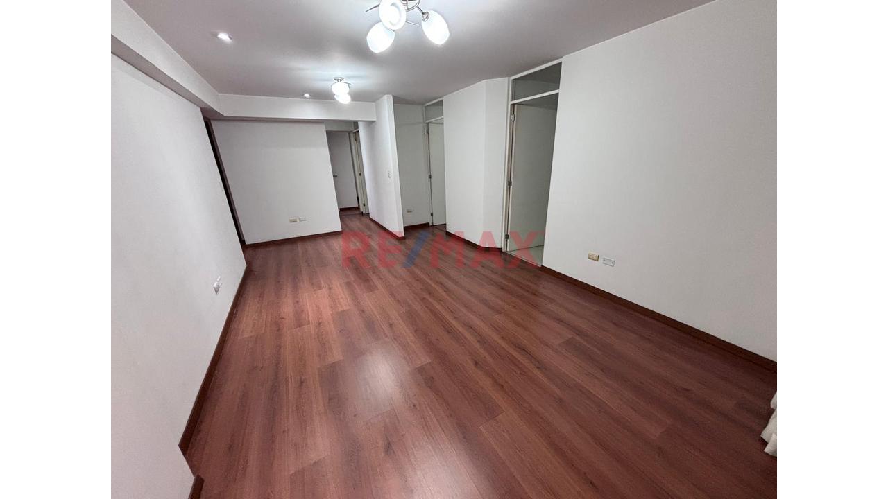Oportunidad Dpto. En Venta En Barrio Medico Surquillo — foto 11