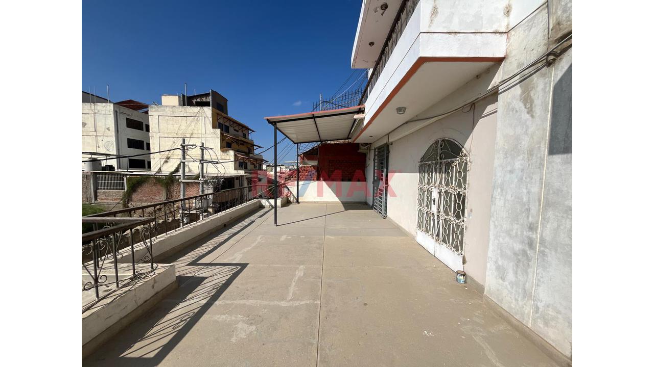 Venta De Mini Departamento En Centro De Piura - 11