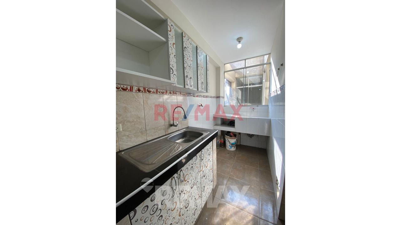 Se Vende Exclusivo Departamento Con Vista Panoramica Y Ascensor En Sjl — foto 14