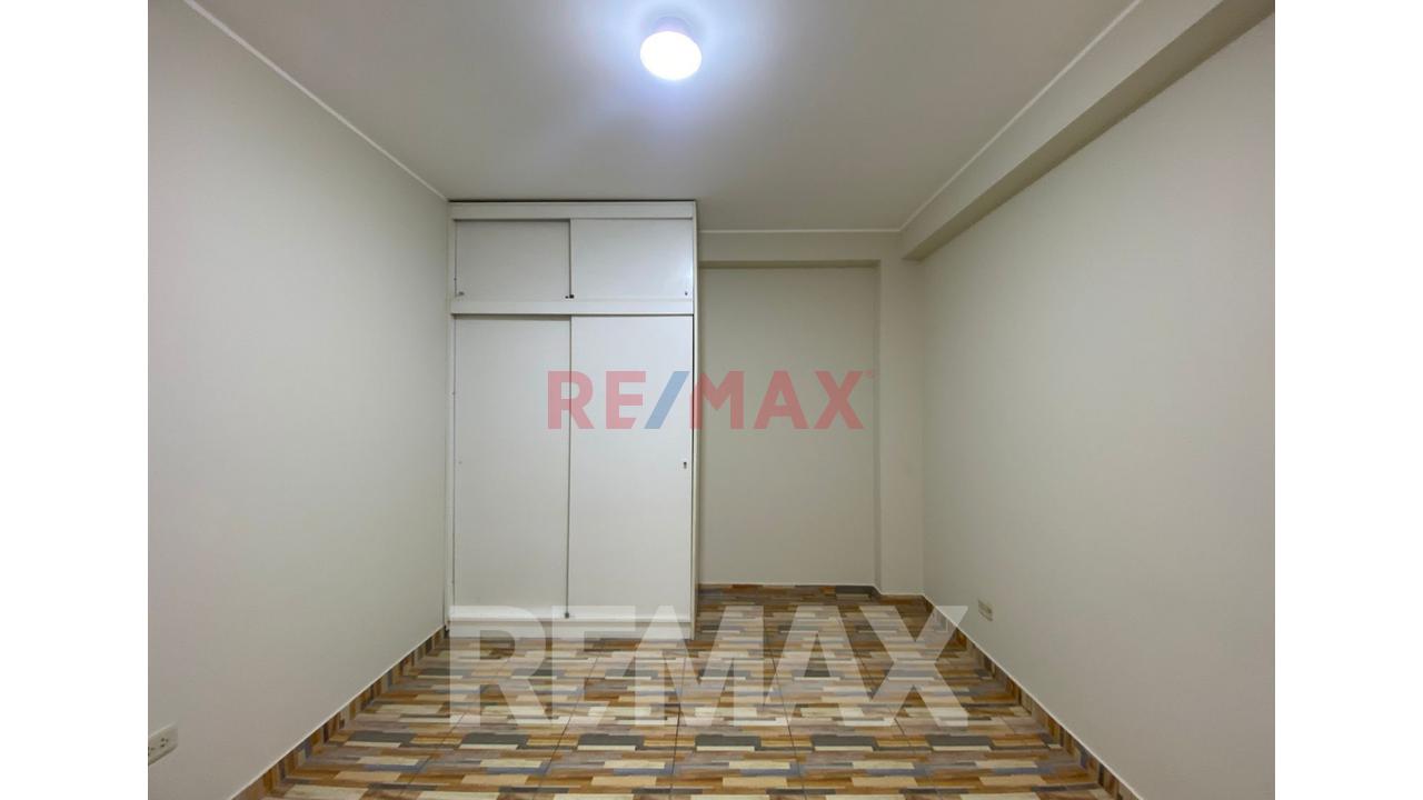 Se Vende Exclusivo Departamento Con Vista Panoramica Y Ascensor En Sjl — foto 9