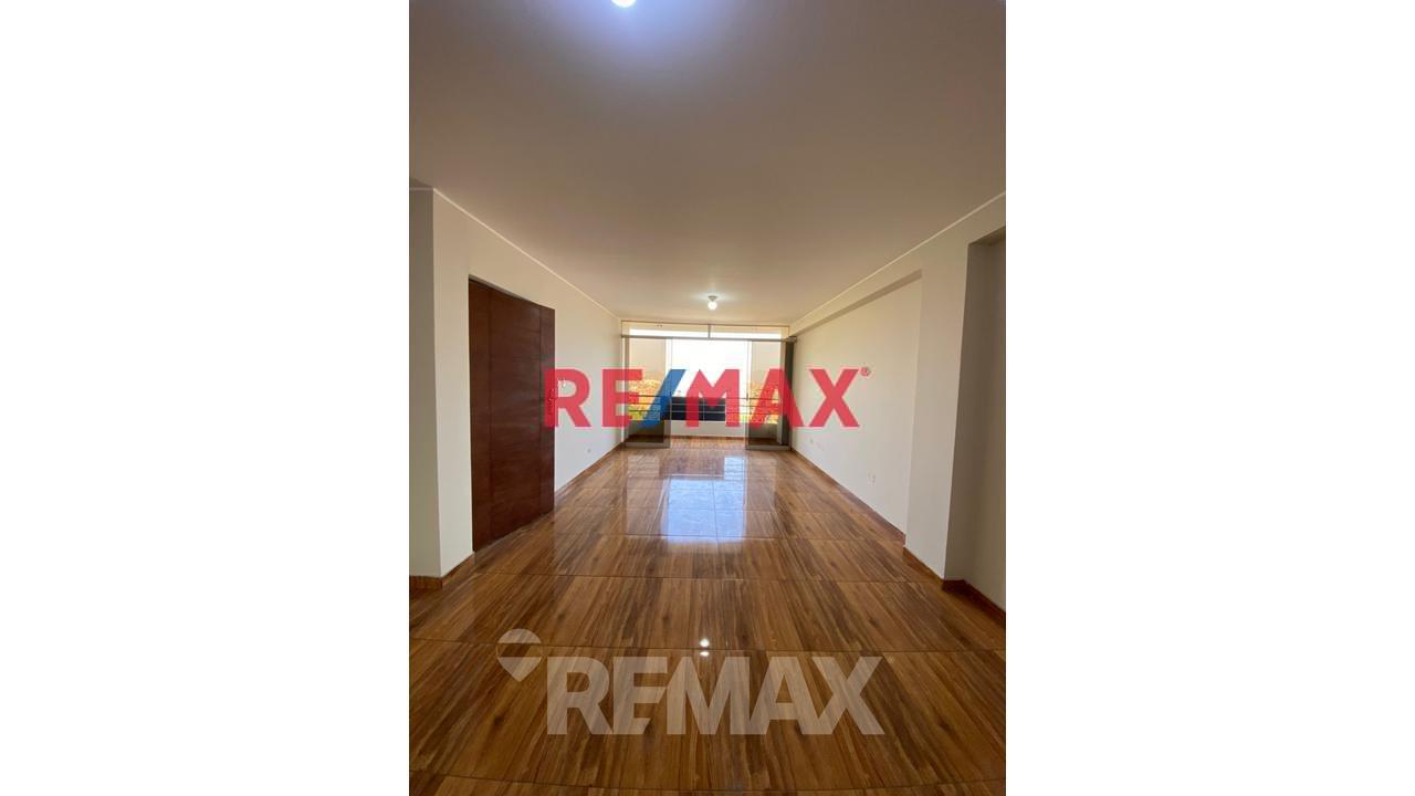 Se Vende Exclusivo Departamento Con Vista Panoramica Y Ascensor En Sjl