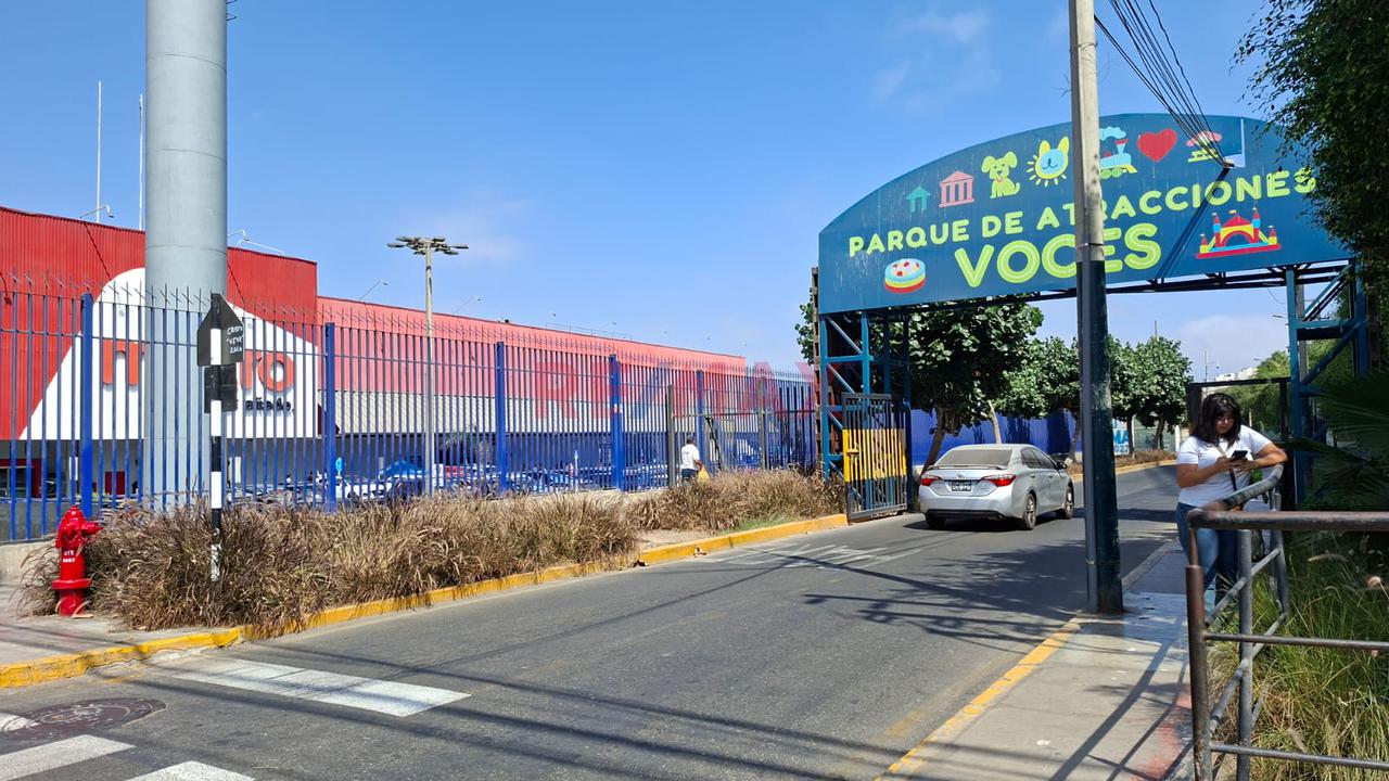 Te Imaginate Imaginas  Vivir En Este Departamento Frente  Al Parque De Atracciones  Voces En Surco. — foto 14