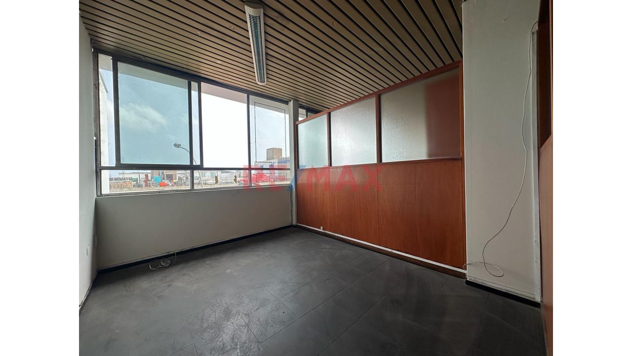 Se Vende Oficina En El Callao Excelente Inversión - 7