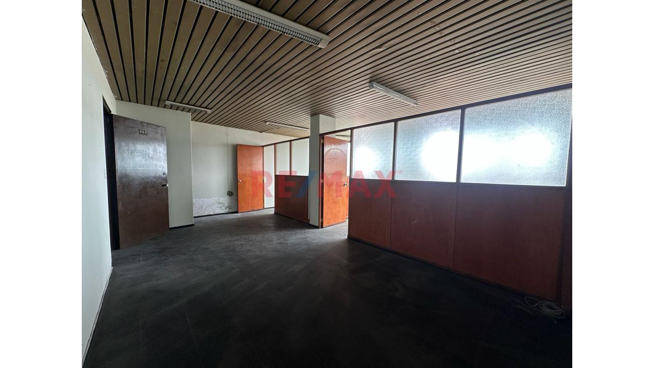 Se Vende Oficina En El Callao Excelente Inversión - 6
