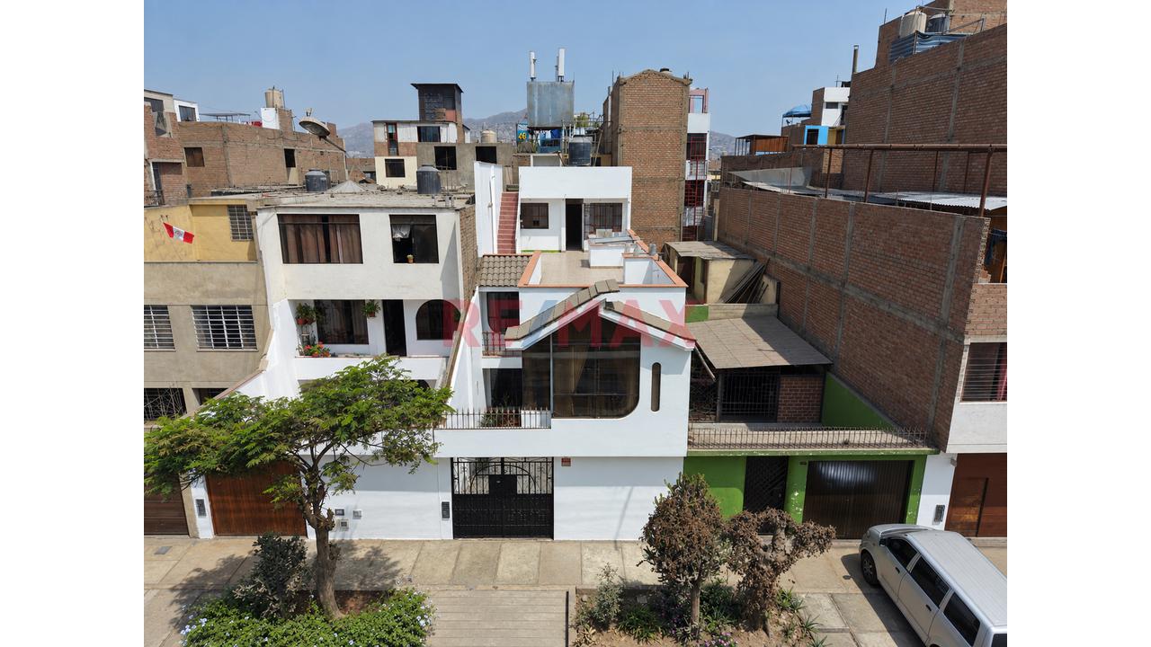 🏡 Casa En Venta En Ate – Frente A Parque | Amplia, Iluminada Y Excelente Ubicación — foto 5