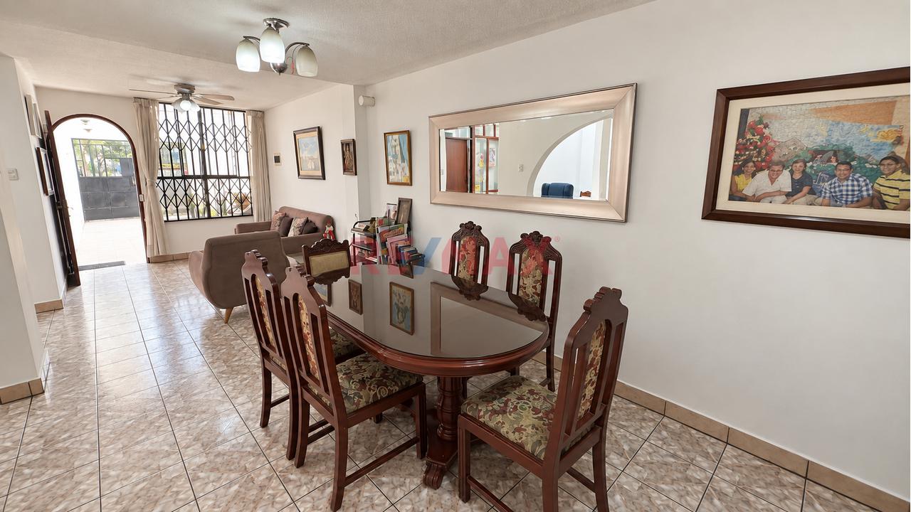 🏡 Casa En Venta En Ate – Frente A Parque | Amplia, Iluminada Y Excelente Ubicación — foto 12