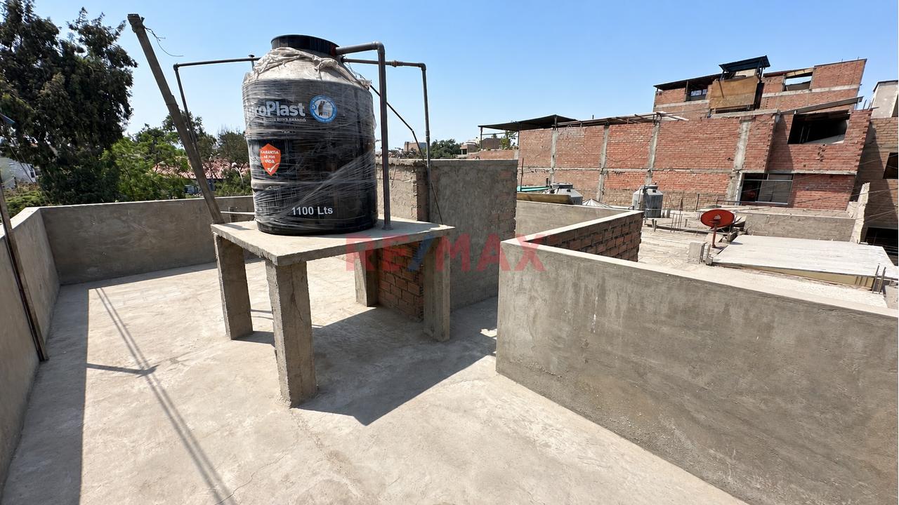 🏡 Casa En Venta En Ate – Frente A Parque | Amplia, Iluminada Y Excelente Ubicación — foto 8