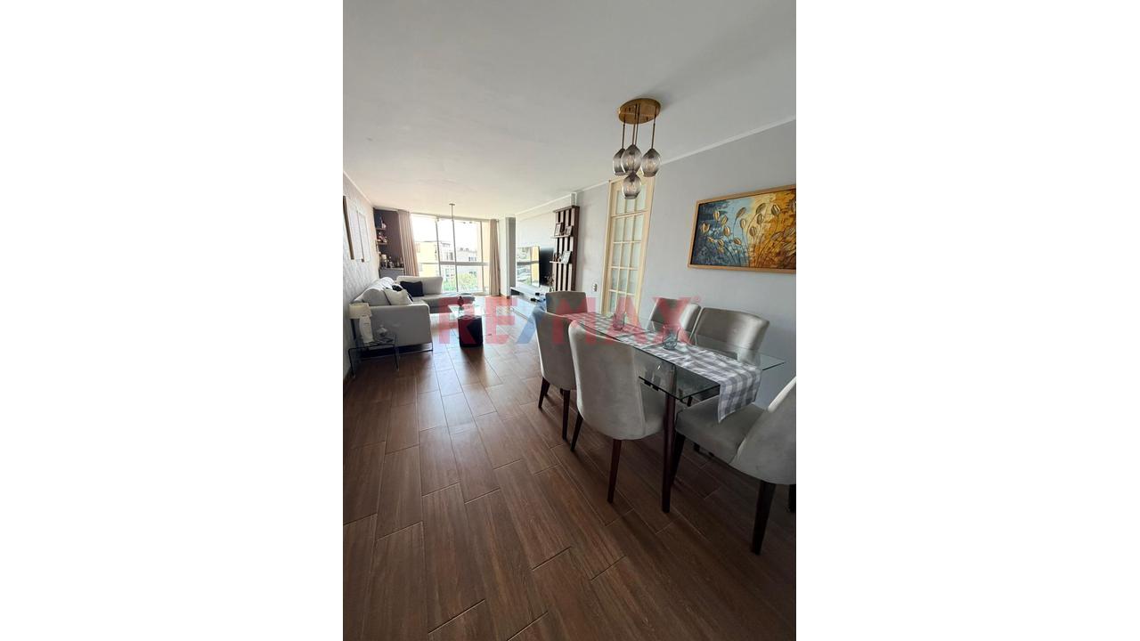 Vendo Departamento En Exclusiva Zona Residencial De Las Lomas De La Molina - 3