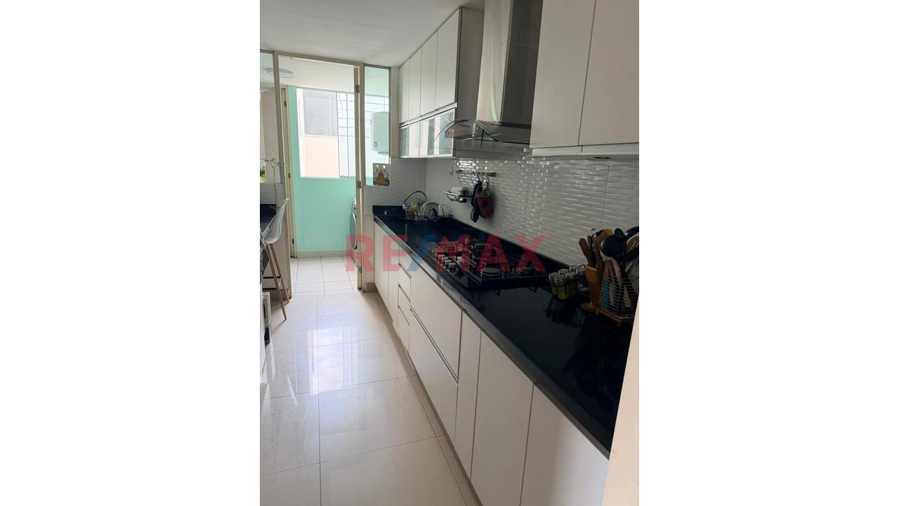 Vendo Departamento En Exclusiva Zona Residencial De Las Lomas De La Molina - 18