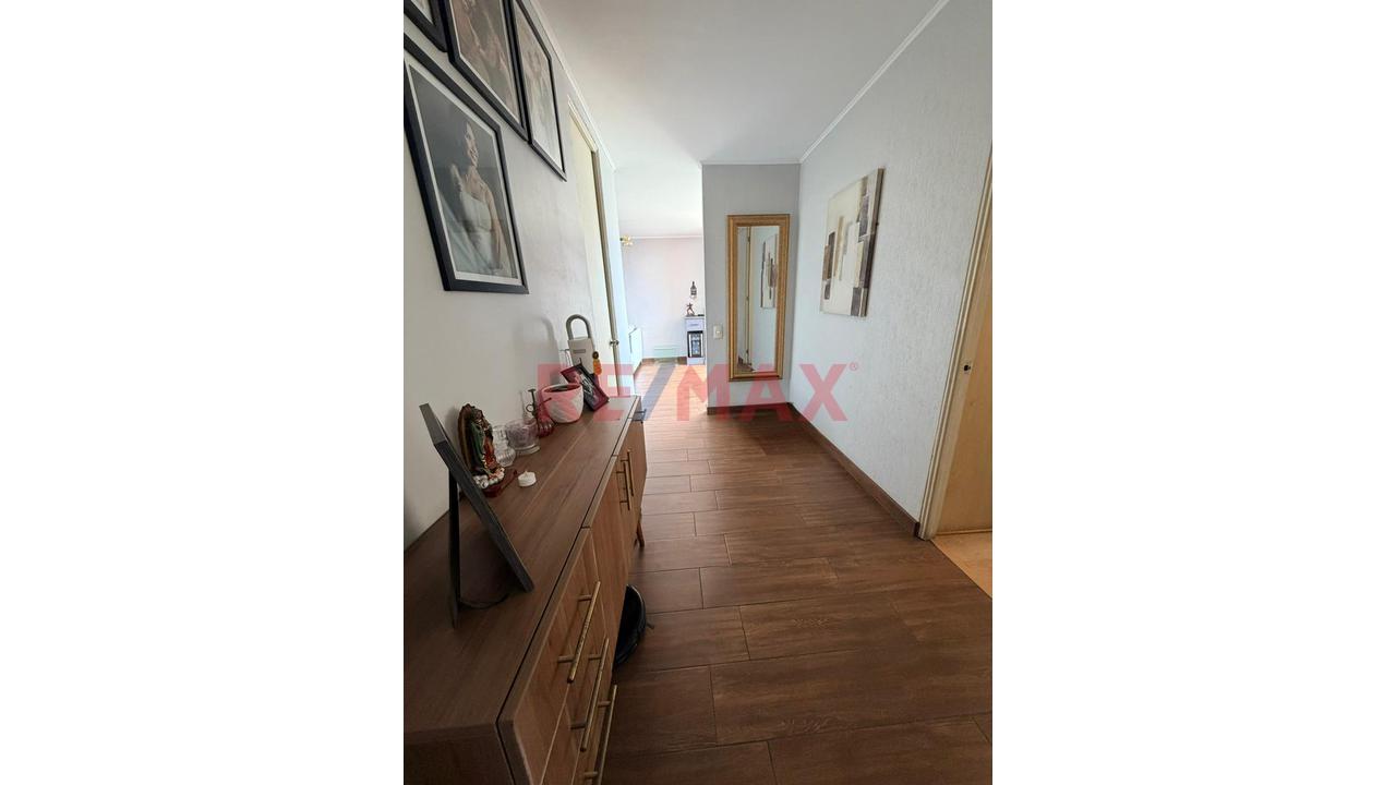 Vendo Departamento En Exclusiva Zona Residencial De Las Lomas De La Molina - 6