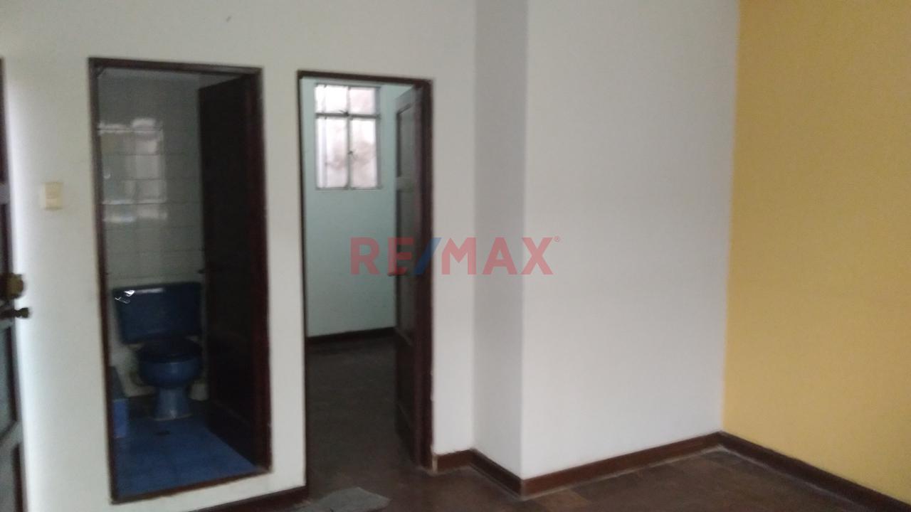 Departamento En Venta En El Centro De Lima — foto 3