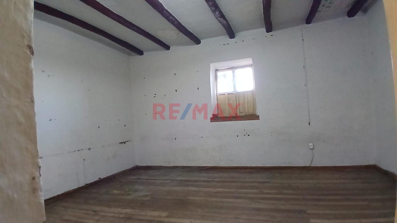 Se Vende Casa En Jr. José Gálvez 740, 1,000 M2 Cajamarca - 10